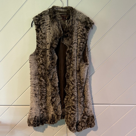 Slimsation By Multiples Faux Fur Vest in Brown and Gray - Picture 1 of 4